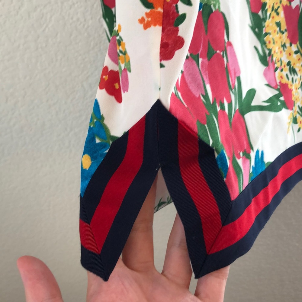 Authentic Gucci floral shirt button front blouse - Picture 14 of 16